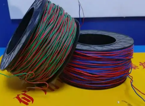 海陵放炮线的主要材质有哪些？不同材质的适用场景有何区别？